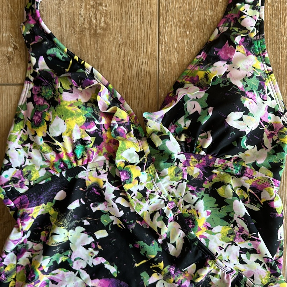 Asset Colorful Ruffle Tankini Size S - Picture 2 of 5